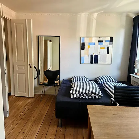 Charming Heritage Townhouse *