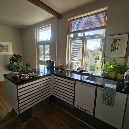 Charming Heritage Townhouse *