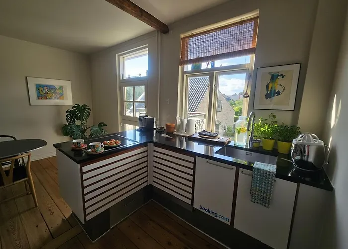 Charming Heritage Townhouse *